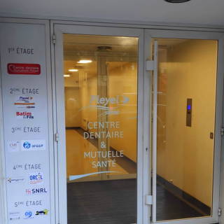 Bureau privé 12 m² 2 postes Location bureau Boulevard Anatole France Saint-Denis 93200 - photo 10